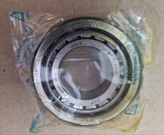 SKF Kegelrollenlager / Lenkkopflager Set: 2 Stück  30205 Q J2 plus 2x NILOS Ringe ( Dichtschalen )