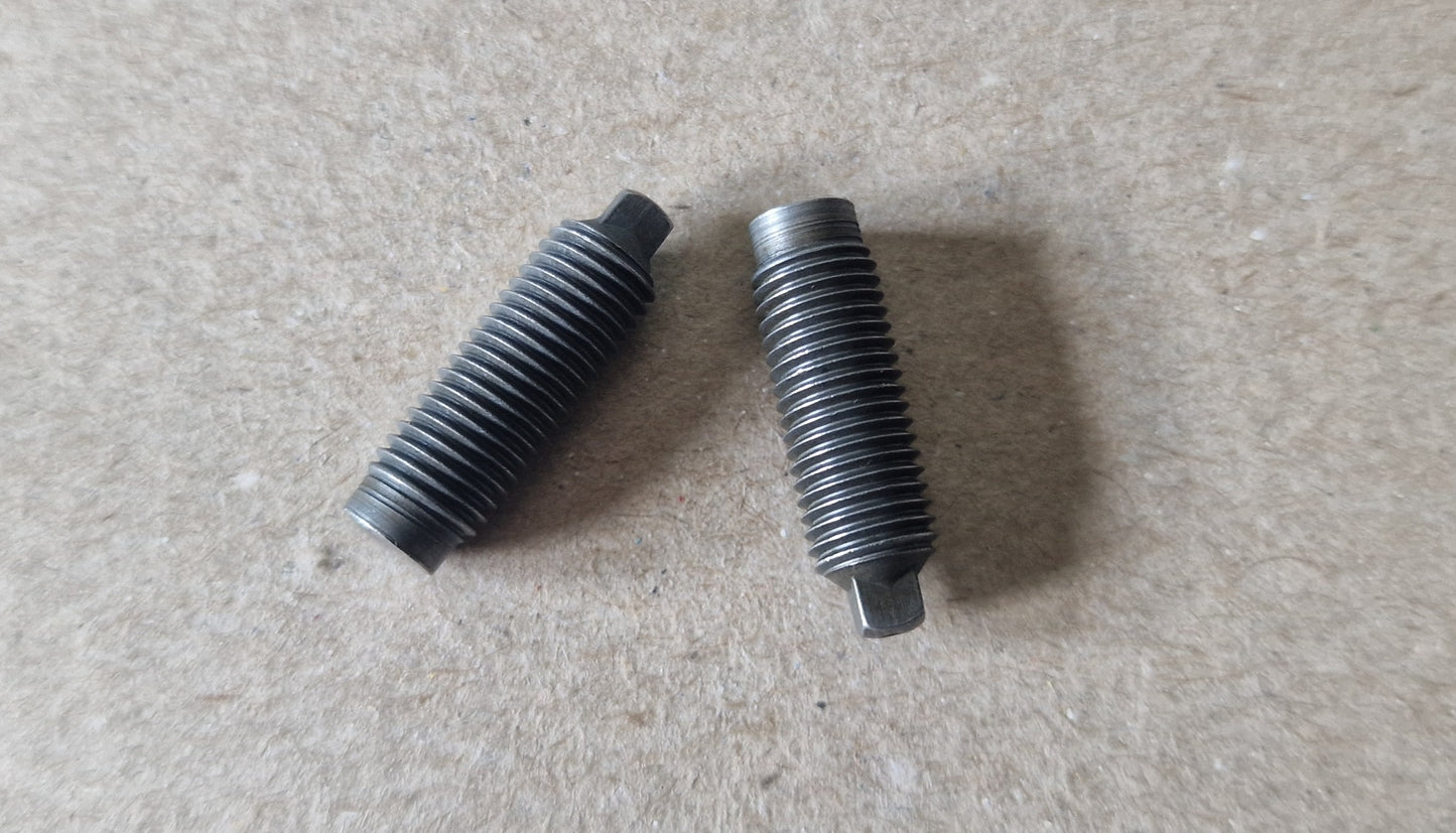 Royal Enfield 411: Himalayan / Scram: 2x Ventil Einstellschrauben 574183
