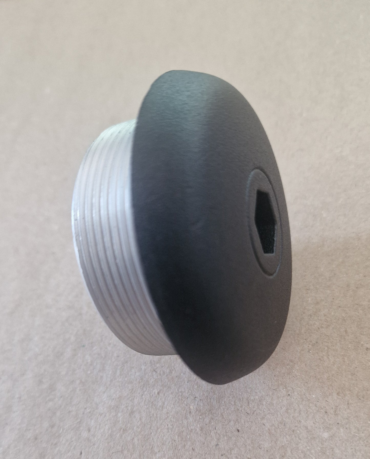 Royal Enfield Himalayan 450, Guerilla 450: Ölfiterkappe schwarz incl. Dichtung